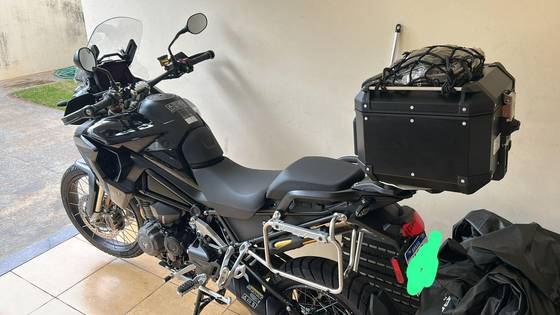TRIUMPH TIGER 1200 BLACK EDITION TRIUMPH TIGER 1200 BLACK EDITION